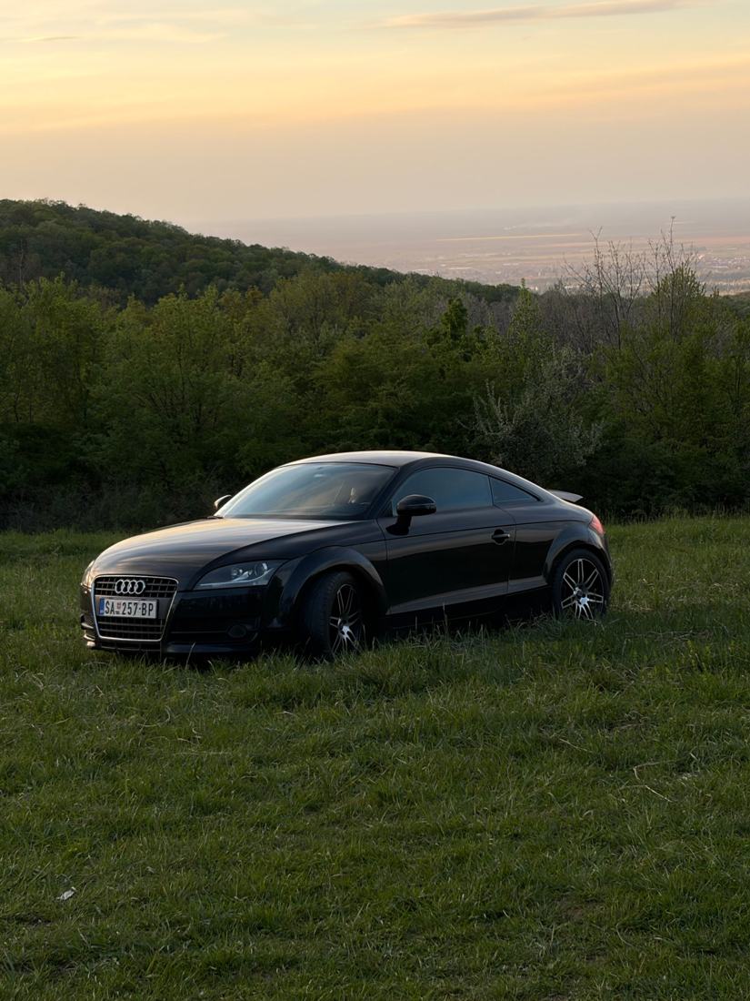 Prvi auto