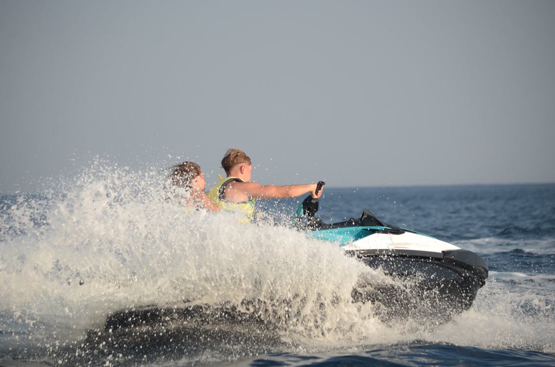 Jet ski na moru